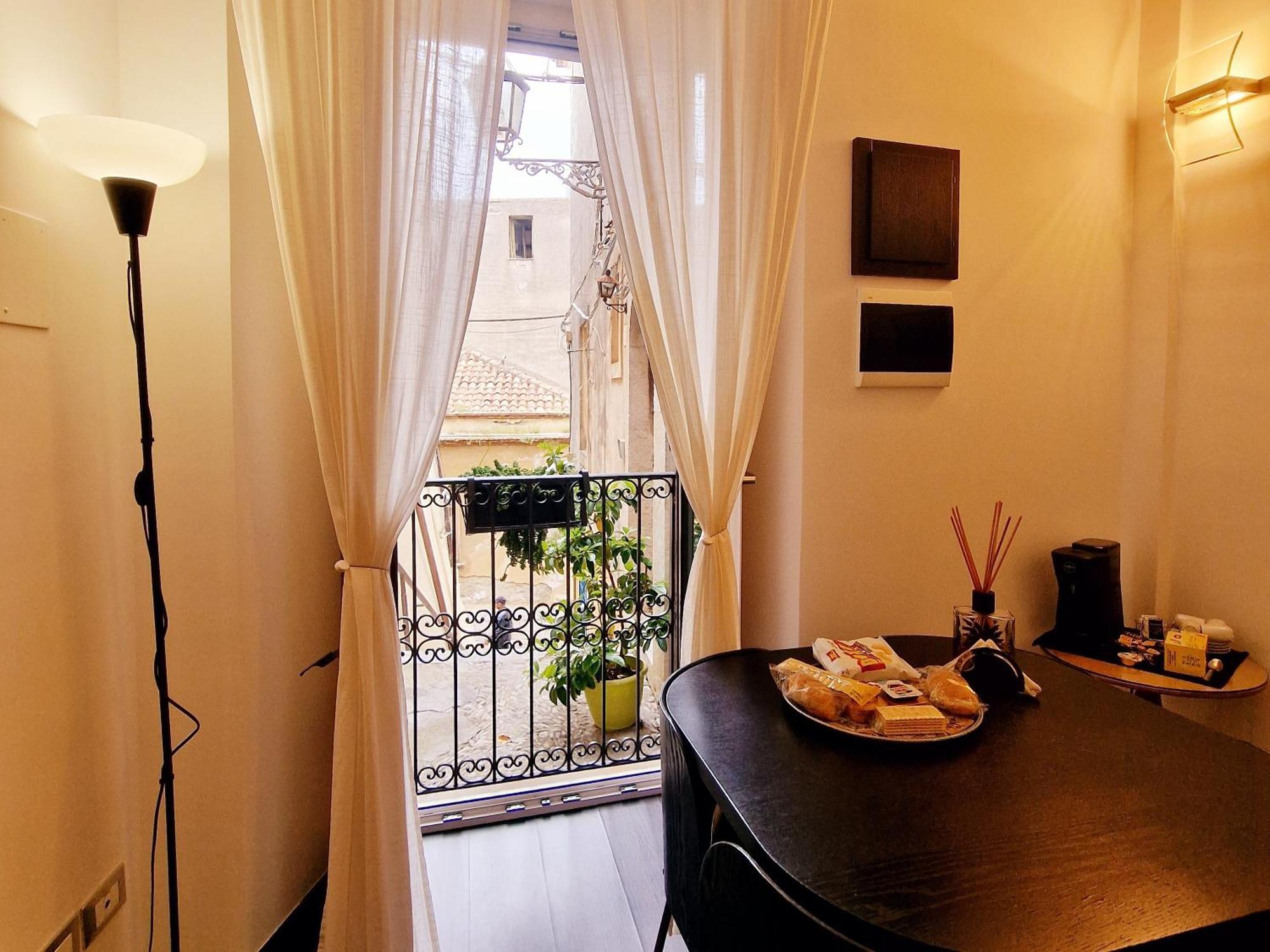 Donna Rosa - Main Avenue Villa Taormina Exteriör bild